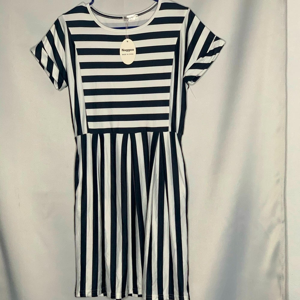 Naggoo Summer Striped Shortsleeve T-Dress